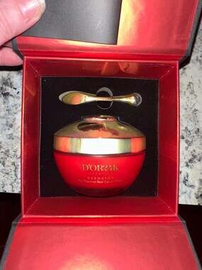 Bio Thermal Red Caviar Mask black and gold box